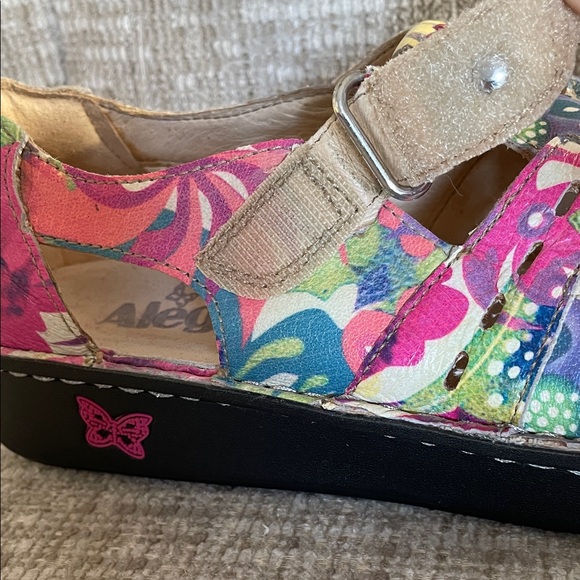 Alegria Leather Artsy Rainbow Multicolor Floral Heart Ergonomic Sandals, EU 38 - Picture 5 of 14